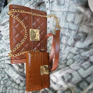 Brown purse with matching wallet